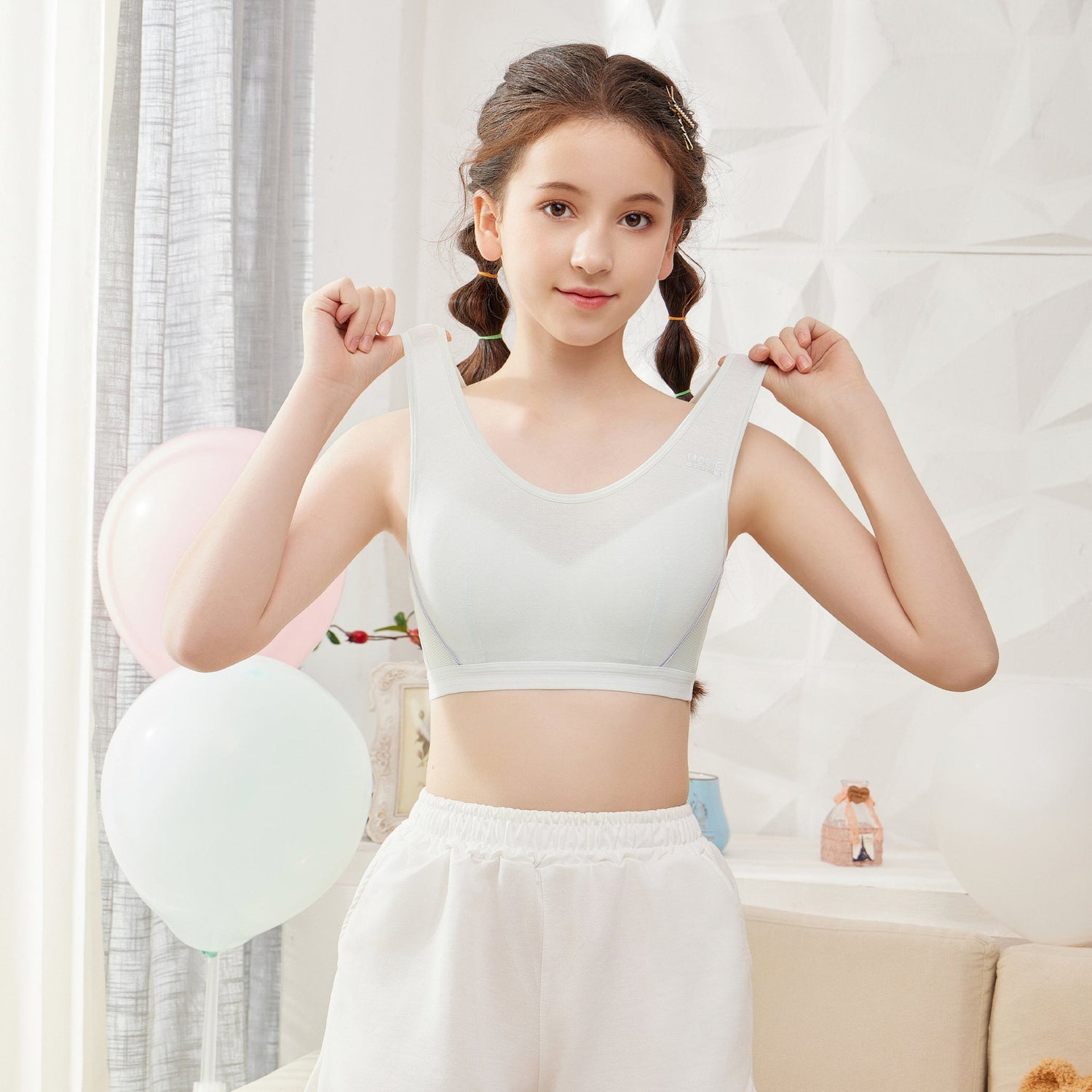 Melissa Girls’ Sports Bra – Breathable, Shockproof & Full Coverage Melissa