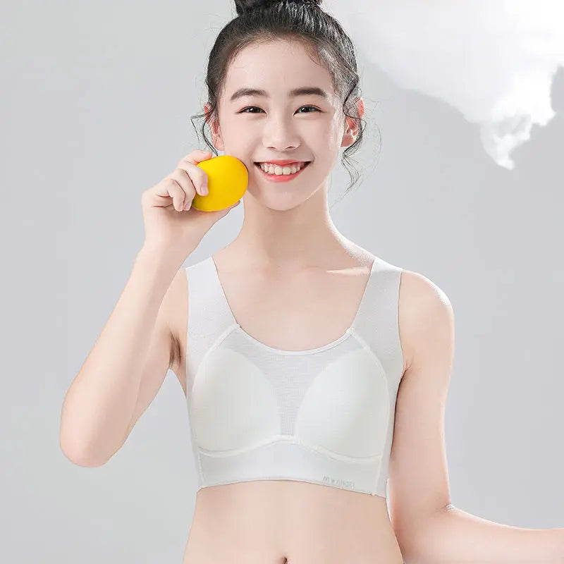 Melissa Girls’ Sports Bra – Silk Lined, Wireless & Breathable Melissa